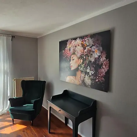 Stilvolles 2 Zi Mit 65qm Und Terrasse Apartment *