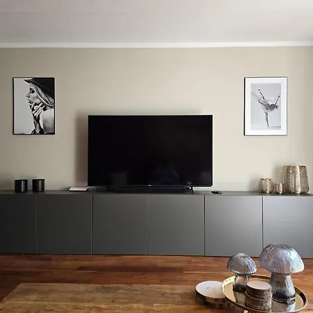 Stilvolles 2 Zi Mit 65qm Und Terrasse Apartment Cologne