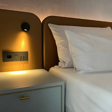 Lint Hotel Cologne