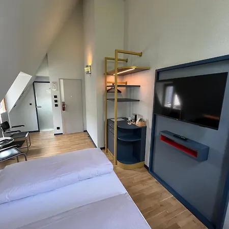 Hotel Lint 3*
