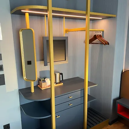 Lint Hotel Cologne