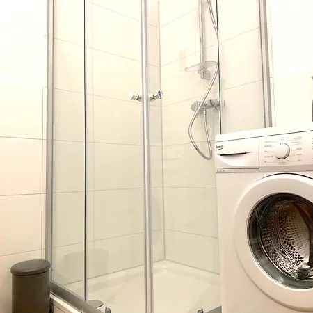 Apartment In / Mit Allem Drum Und Dran Cologne