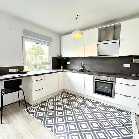 Apartment Goldvilla - *