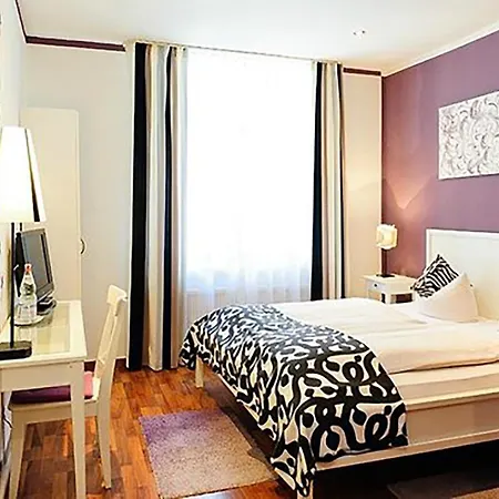 Skada Coelln Hotel 3*