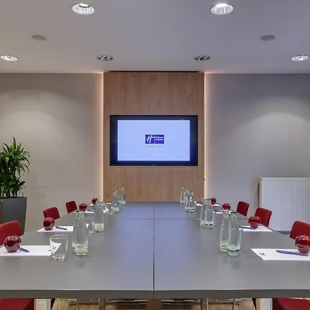 Express Muelheim By Ihg Hotel Cologne