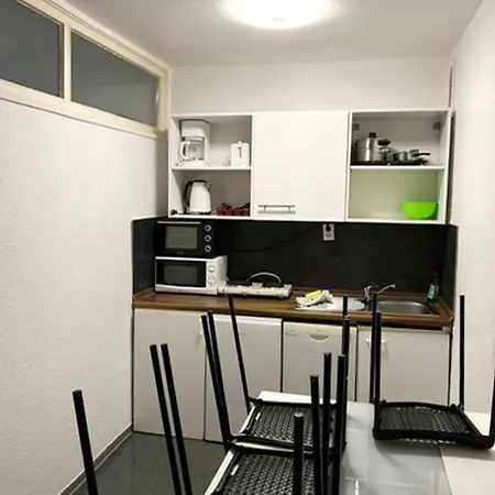 Apartment Budget Deutz Cologne