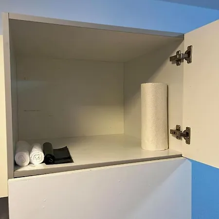 Aparment In Popular Neighborhood Apartment