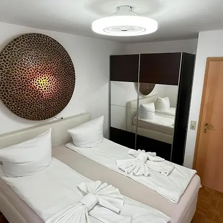 Aparment In Popular Neighborhood *
