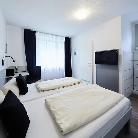 Alt Deutz City-messe-arena 2*