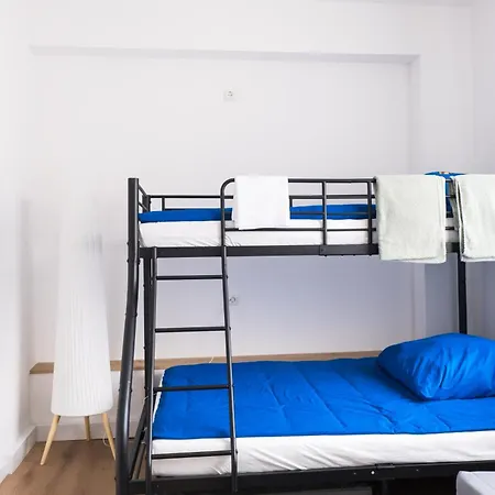 Maru Living C9 Hostel
