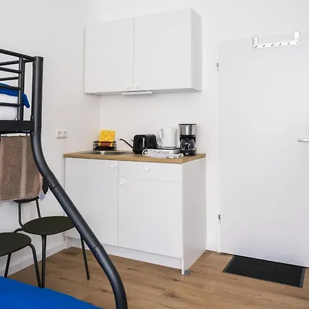 Hostel Maru Living C9