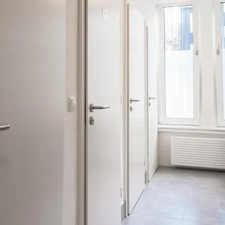 Maru Living C9 Hostel *