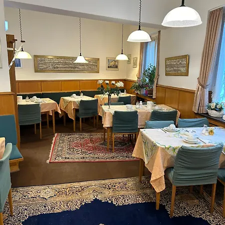 Haus Schwan Ξενοδοχείο Κολωνία