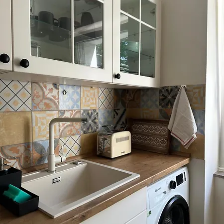 Apartment Stilvolle, Ruhige Und Zentrale In Ehrenfeld Köln