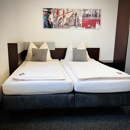 City-hostel Koeln-riehl * Colonia