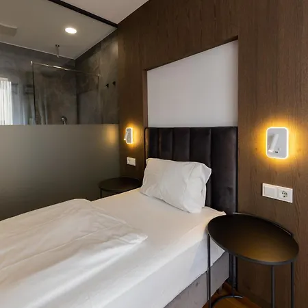 B-chill Hotel 4*