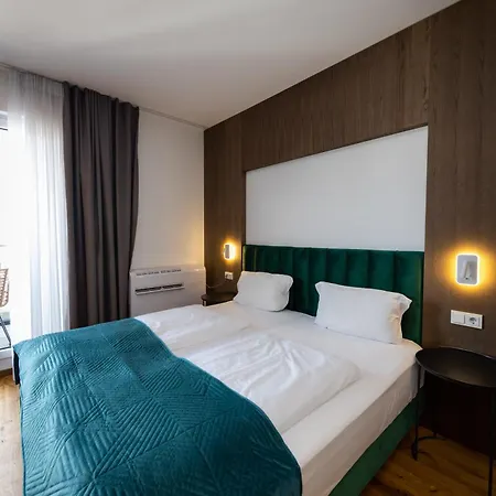 B-chill 4* Cologne