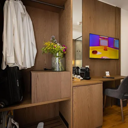B-chill Hotel 4*