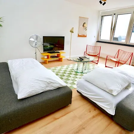 Apartment Hippes Im Herzen Koelns *