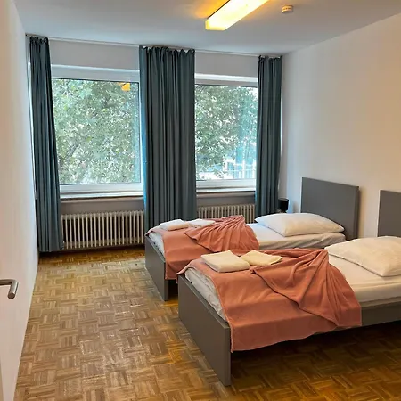 Private At Heumarkt, Center Hostel Cologne