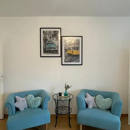 Apartment Bright And Stylish Steps Away From The Rhine *