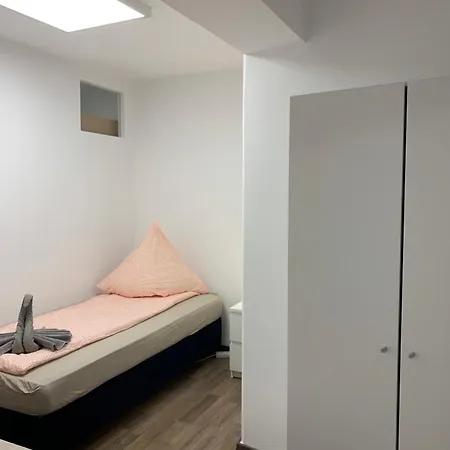 Aparment In Popular Neighborhood *