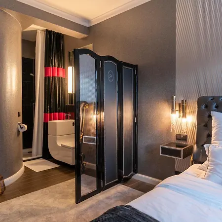 La Belle 10 Hotel