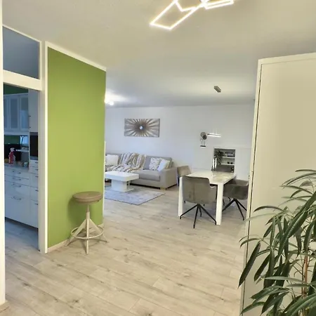 Modern Two-bedroom With Balcony In شقة *