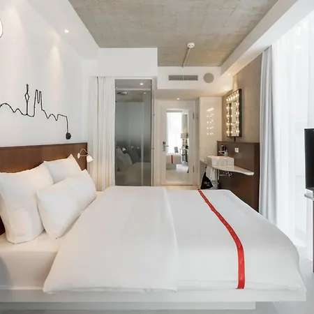 Ruby Ella Hotel 4*