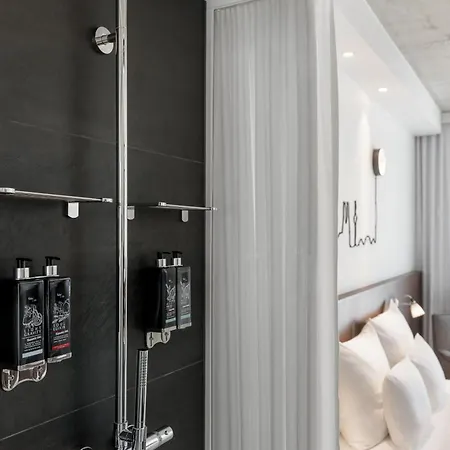Ruby Ella Hotel 4*