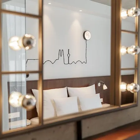 Ruby Ella Hotel 4*