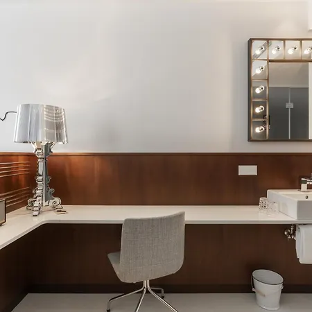 Ruby Ella Hotel Cologne