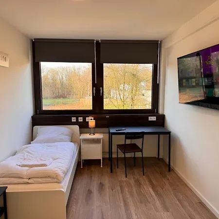Mc Monti Nord Homestay Cologne