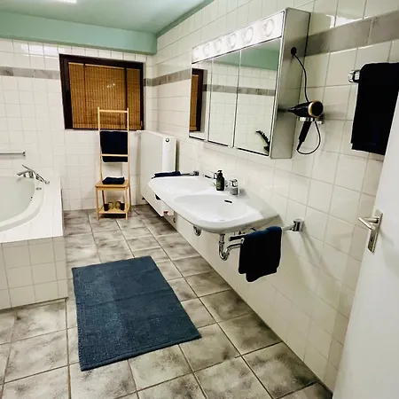 Homestay Gemuetliche Flughafen Koeln-bonn Cgn Cologne
