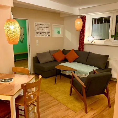 Cozy In Yoga In Trendy District * Cologne