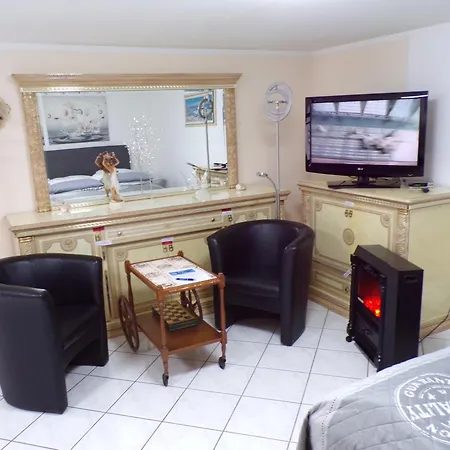 Apartment J.e. *