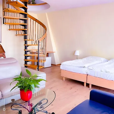 Roemerhafen Hotel Kolín nad Rýnem