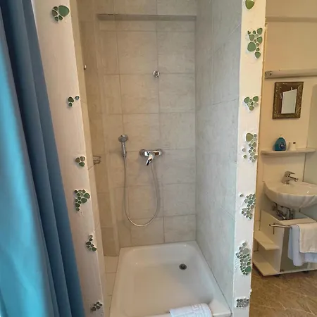 Hotel Heinzelmännchen Köln