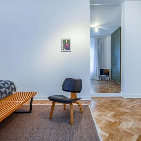 Design Am Roemerturm Apartment