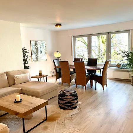 Stylish, Cosy Flat Close To Center Apartment *
