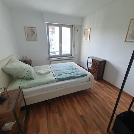 Stylish, Cosy Flat Close To Center