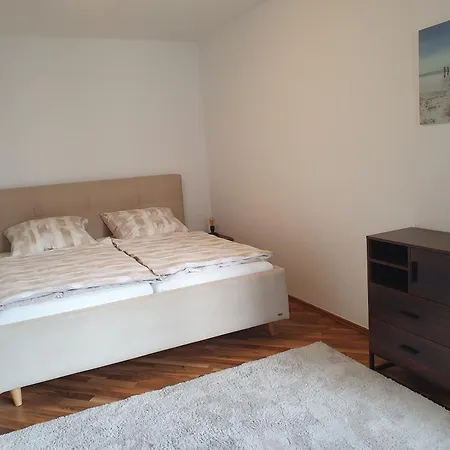 Stylish, Cosy Flat Close To Center Apartment *