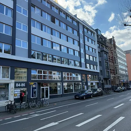 Garni Emir 3* Cologne