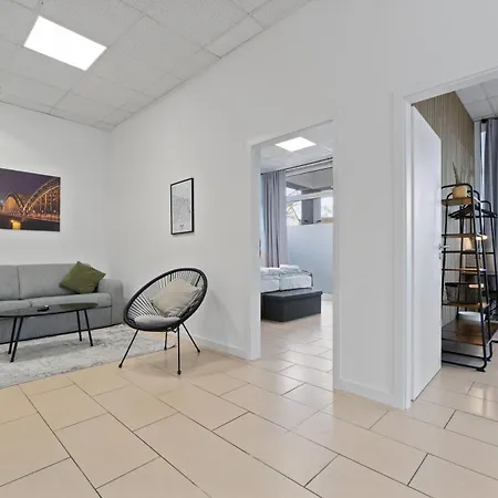Apartment Gemuetlich Und Zentral, 3km Zum Flughafen Koeln-bonn