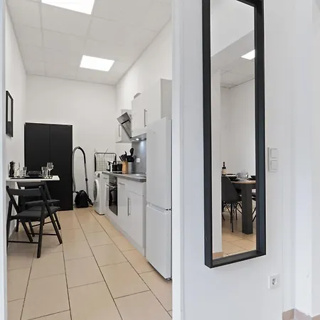 Apartment Gemuetlich Und Zentral, 3km Zum Flughafen Koeln-bonn *