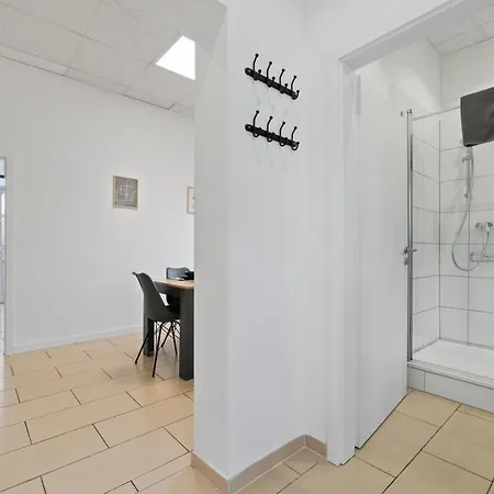 Apartment Gemuetlich Und Zentral, 3km Zum Flughafen Koeln-bonn