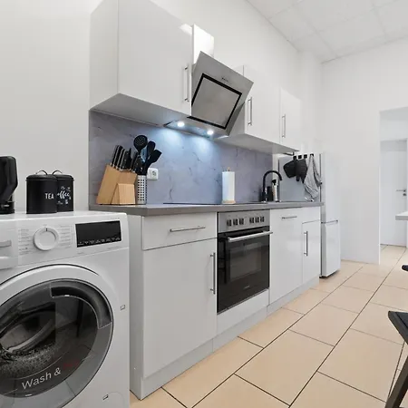 Apartment Gemuetlich Und Zentral, 3km Zum Flughafen Koeln-bonn Cologne