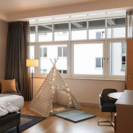 Hilton Hotel 5*