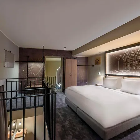 Hotel Wasserturm Cologne, Curio Collection By Hilton
