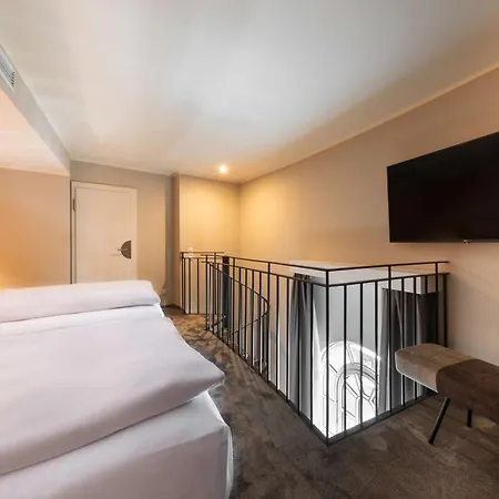 Hotel Wasserturm Cologne, Curio Collection By Hilton 4*